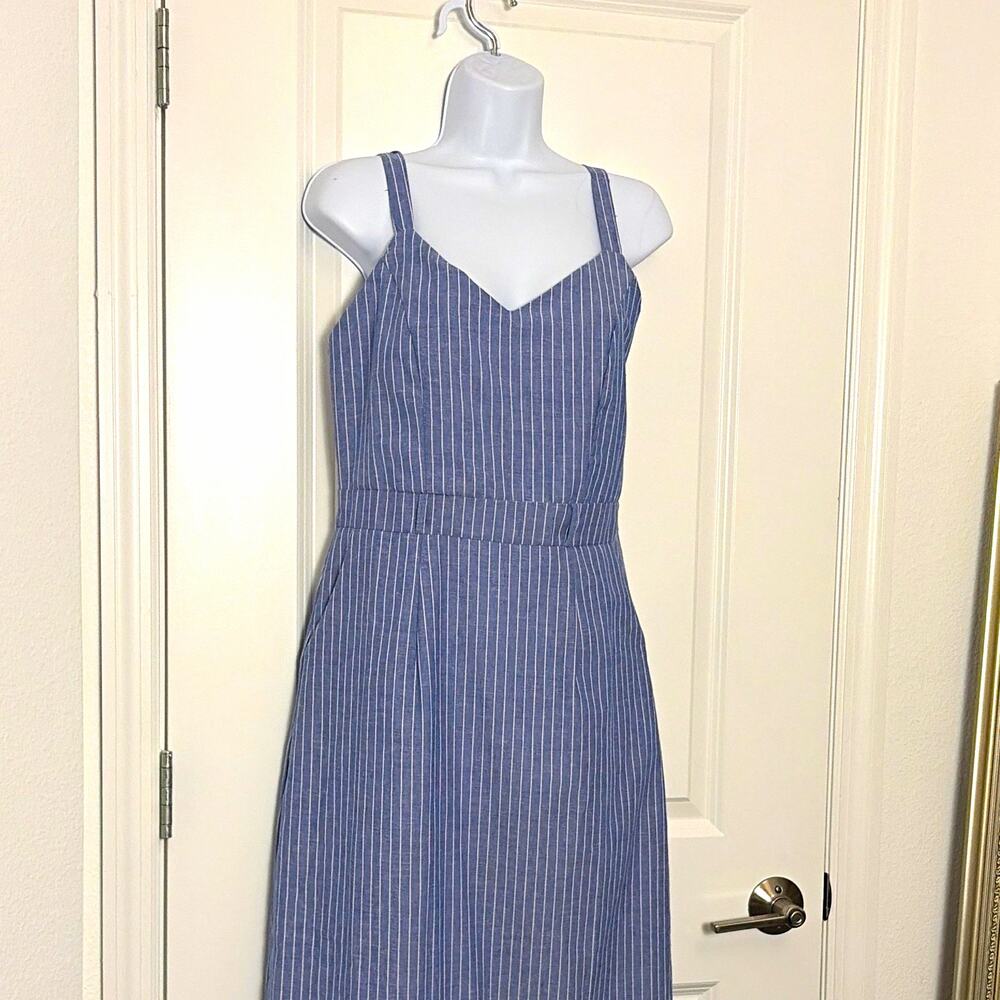 Blue White Pinstripe dressM Sleeveless V-Neck Zip made in Italy cottage core